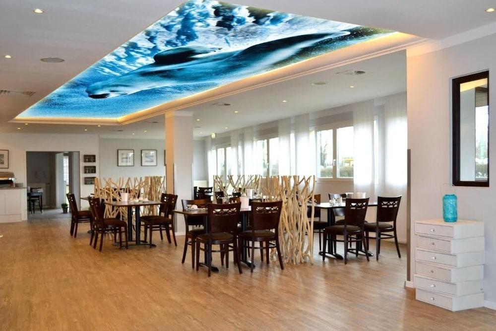 Nautic Hotel Bremerhaven Exterior photo
